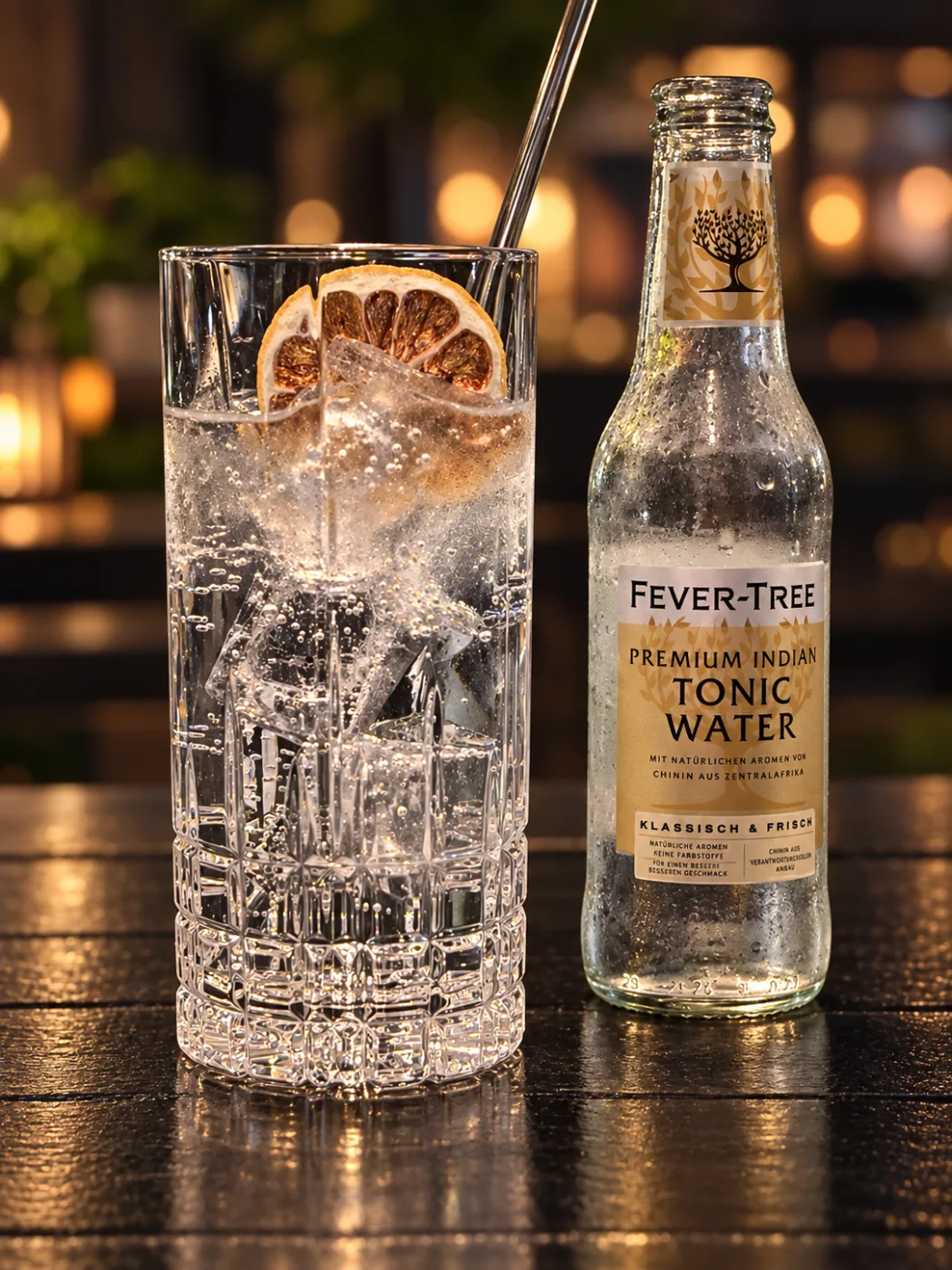 Gin Tonic mit Fever-Tree Tonic Water und getrockneter Zitrusscheibe